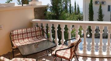 Фотографии Гостевой дом Guest House Lora г. Алушта Крым (Россия) №1 Фото Гостевой дом Guest House Lora г. Алушта 1