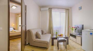 Фотографии Гостиница Tanais Guest House г. Алушта Крым (Россия) №5 Фото Гостиница Tanais Guest House г. Алушта 5