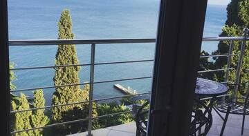 Фотографии Гостевой дом Villa Mindalnaya Volna г. Алушта Крым (Россия) №4 Фото Гостевой дом Villa Mindalnaya Volna г. Алушта 4