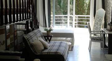 Фотографии Апартаменты Apartment Krasnoflotskaya 1 г. Алушта Крым (Россия) №4 Фото Апартаменты Apartment Krasnoflotskaya 1 г. Алушта 4