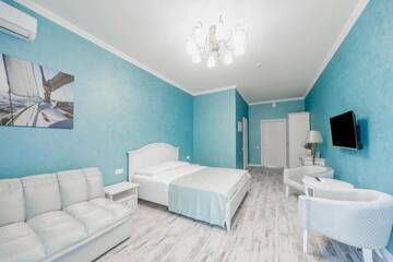 Фото номера Двухместный номер Делюкс с 1 кроватью или 2 отдельными кроватями и балконом Отель санаторий Крымский гость г. Алушта 42