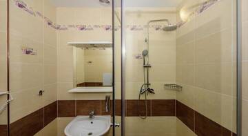 Фото номера Стандартный двухместный номер с 1 кроватью Гостиница VK Hotel Royal г. Алушта 4
