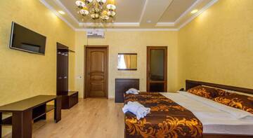 Фото номера Стандартный двухместный номер с 1 кроватью Гостиница VK Hotel Royal г. Алушта 2