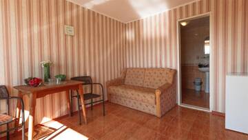 Фото номера СТАНДАРТ 1-4 Гостиница Гостевой Дом La Rose г. Алушта 8