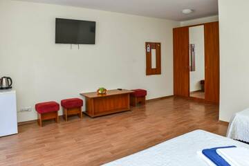 Фото номера Комфорт семейный *** Гостиница Пансионат Нева г. Алушта 11