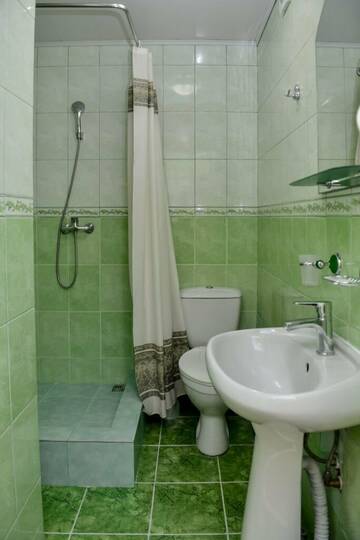 Фото номера Семейный стандарт Гостиница Пансионат Нева г. Алушта 8