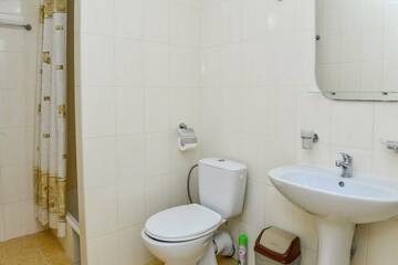 Фото номера Комфорт семейный *** Гостиница Пансионат Нева г. Алушта 14