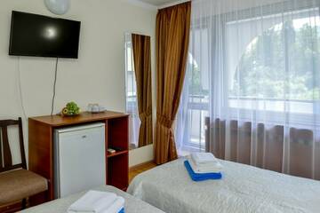 Фото номера Семейный стандарт Гостиница Пансионат Нева г. Алушта 5