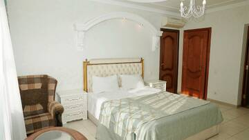 Фото номера Делюкс Гостиница Бон Мезон г. Алушта 10