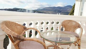 Фото номера Полулюкс Гостиница Бон Мезон г. Алушта 10