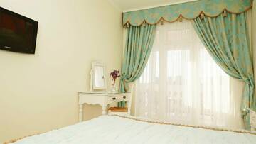 Фото номера Полулюкс Гостиница Бон Мезон г. Алушта 5