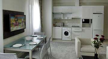 Фото номера Апартаменты с 1 спальней Гостиница Alushta Royal Apartments г. Алушта 6