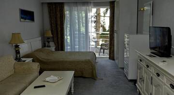 Фото номера Апартаменты-студио Гостиница Alushta Royal Apartments г. Алушта 9