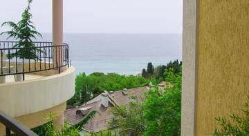 Фото номера Полулюкс Гостиница Ренессанс г. Алушта 4