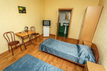 Фото номера Двухместный номер эконом-класса с 1 кроватью или 2 отдельными кроватями Гостиница Эдем г. Алушта 13