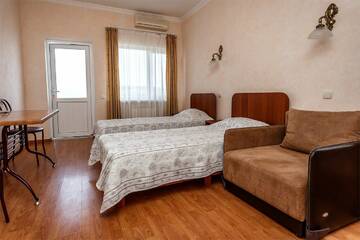 Фото номера Двухместный номер эконом-класса с 1 кроватью или 2 отдельными кроватями Гостиница Эдем г. Алушта 12