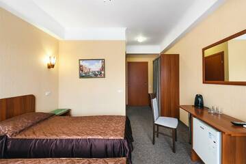 Фото номера Стандартный двухместный номер с 1 кроватью или 2 отдельными кроватями Гостиница Эдем г. Алушта 8