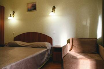 Фото номера Двухместный номер эконом-класса с 1 кроватью или 2 отдельными кроватями Гостиница Эдем г. Алушта 7