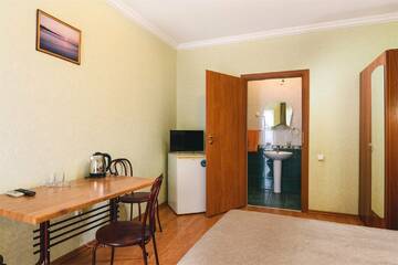 Фото номера Двухместный номер эконом-класса с 1 кроватью или 2 отдельными кроватями Гостиница Эдем г. Алушта 5