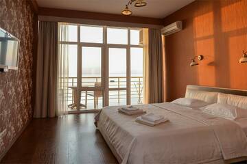 Фото номера Комфорт Гостиница Калипсо г. Алушта 2