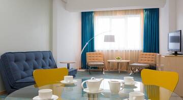 Фото номера Люкс Гостиница Riviera Sunrise Resort  &amp; SPA г. Алушта 2