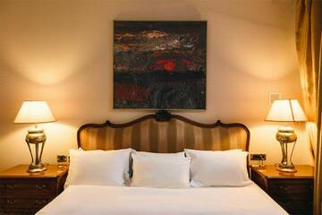 Фото номера Президентский Люкс Классик с видом на море 4* Гостиница Riviera Sunrise г. Алушта 11