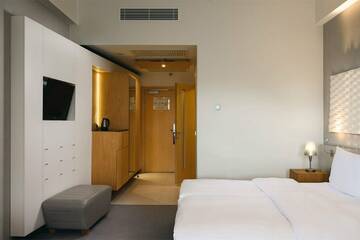 Фото номера Стандарт Модерн с видом на горы 5* Гостиница Riviera Sunrise г. Алушта 5