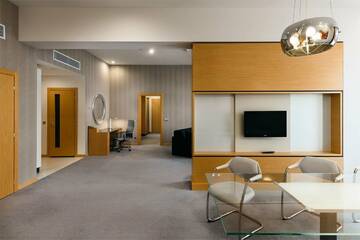 Фото номера Президентский Люкс Модерн с видом на море 5* Гостиница Riviera Sunrise г. Алушта 4