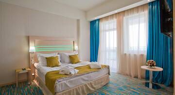 Фотографии Гостиница Riviera Sunrise Resort & SPA г. Алушта Крым (Россия) №2 Фото Гостиница Riviera Sunrise Resort & SPA г. Алушта 2