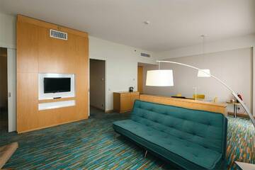 Фото номера Люкс Модерн с видом на море 5* Гостиница Riviera Sunrise г. Алушта 5