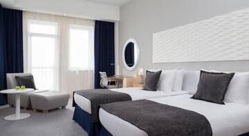 Фото номера Стандартный номер Твин/двухместный номер Гостиница Riviera Sunrise Resort  &amp; SPA г. Алушта 4