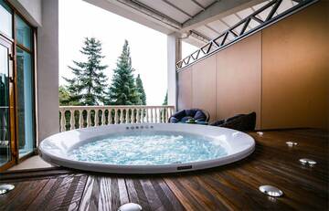 Фото номера SPA-Люкс Модерн 5* Гостиница Riviera Sunrise г. Алушта 2