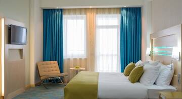 Фото номера Президентский люкс Гостиница Riviera Sunrise Resort  &amp; SPA г. Алушта 5