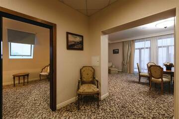 Фото номера Люкс Классик с видом на море 4* Гостиница Riviera Sunrise г. Алушта 7