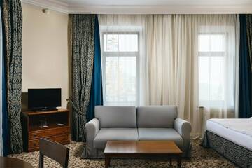 Фото номера Полулюкс Классик с видом на горы 4* Гостиница Riviera Sunrise г. Алушта 5