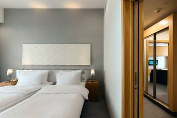 Фото номера Президентский Люкс Модерн с видом на море 5* Гостиница Riviera Sunrise г. Алушта 13