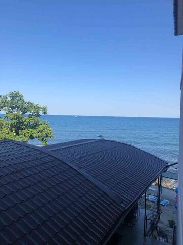 Фото номера Двухместный номер боковой с видом на море Гостиница Ostrovok Hotel г. Алушта 7