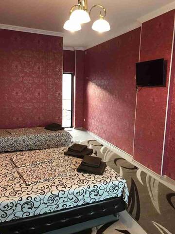 Фото номера Трехместный номер с видом на море Гостиница Ostrovok Hotel г. Алушта 8