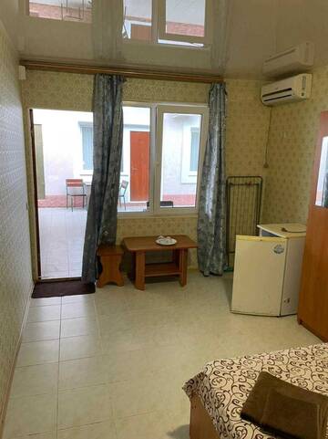 Фото номера Трехместный номер эконом-класса Гостиница Ostrovok Hotel г. Алушта 5