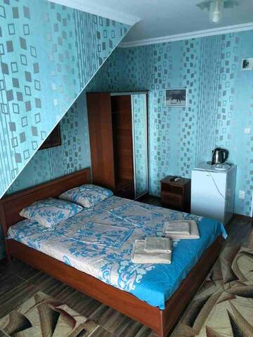 Фото номера Двухместный номер с панорамным видом на море Гостиница Ostrovok Hotel г. Алушта 6