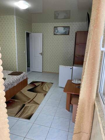 Фото номера Трехместный номер эконом-класса Гостиница Ostrovok Hotel г. Алушта 10