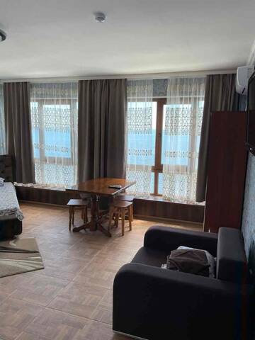Фото номера Трехместный номер с панорамным видом на море Гостиница Ostrovok Hotel г. Алушта 14
