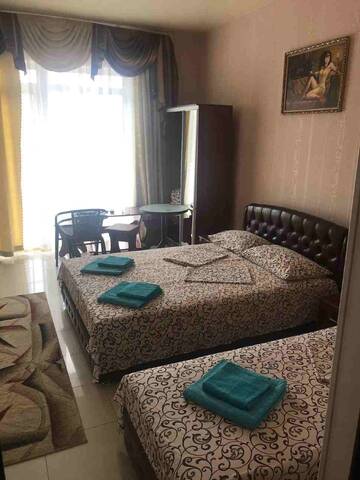 Фото номера Трехместный номер боковой с видом на море Гостиница Ostrovok Hotel г. Алушта 6