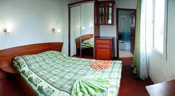 Фото номера Двухместный номер с 1 кроватью Гостиница Guest House Y Viktorii г. Алушта 3