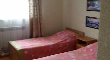 Фото номера Двухместный номер Делюкс с 2 отдельными кроватями Гостиница Zhannet Guest House г. Алушта 2