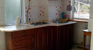 Фото номера Четырехместный номер &quot;Комфорт&quot; Гостиница Guest House Kiparis г. Алушта 9