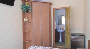 Фото номера Двухместный номер с 1 кроватью и террасой Гостиница Guest House Neptun г. Алушта 11