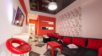 Фото номера Алый-любимый трехкомнатный  Гостевой дом Guest House Lora г. Алушта 6