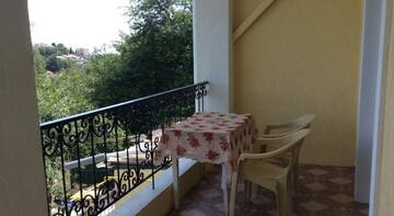 Фото номера Дом с 2 спальнями Гостиница Guest House on Artilleriyskaya г. Алушта 6