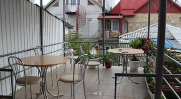 Фото номера Апартаменты с 2 спальнями Гостиница Guest House Gorkogo 60 г. Алушта 8